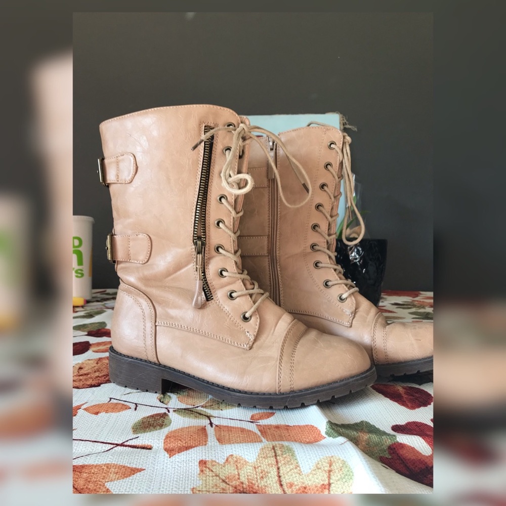 Fashion combat style boots